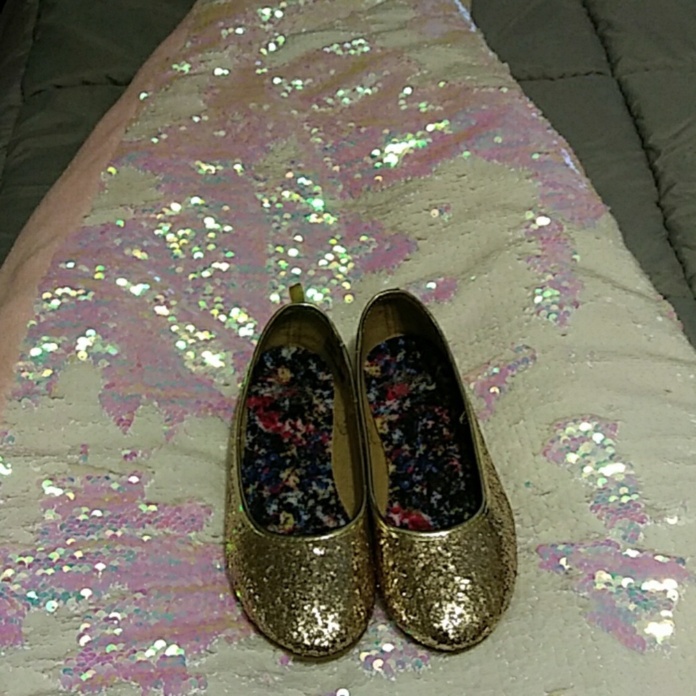 Girls shoes